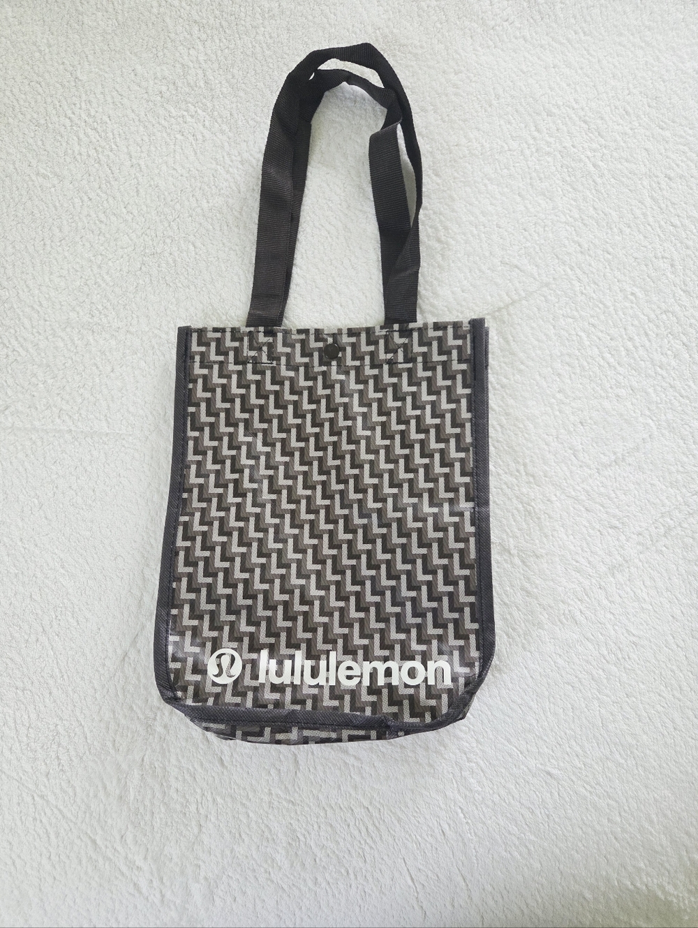 Lululemon ✨️ Women's Black & Gray Patterned Bag